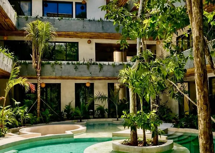 Modern 2 Bedroom 2 Bathroom In