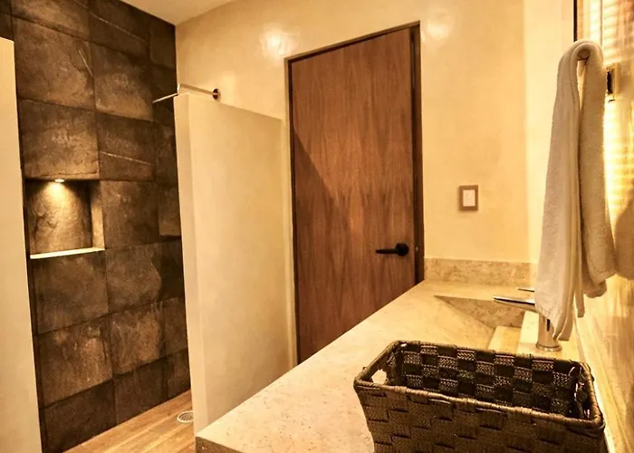 Modern 2 Bedroom 2 Bathroom In Apartamento *